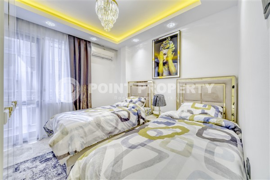 Three-room apartment on the first line of the sea in the Mahmutlar area, in a complex built in 2004, 120 m2-id-2871-photo-14