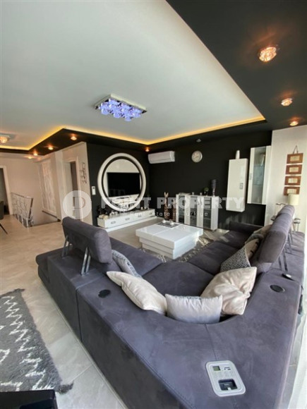 Unique duplex with an area of 206 m2, in the Kestel area, Alanya 150 meters from the sea-id-2872-photo-9