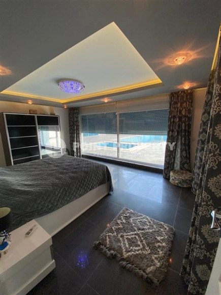 Unique duplex with an area of 206 m2, in the Kestel area, Alanya 150 meters from the sea-id-2872-photo-15