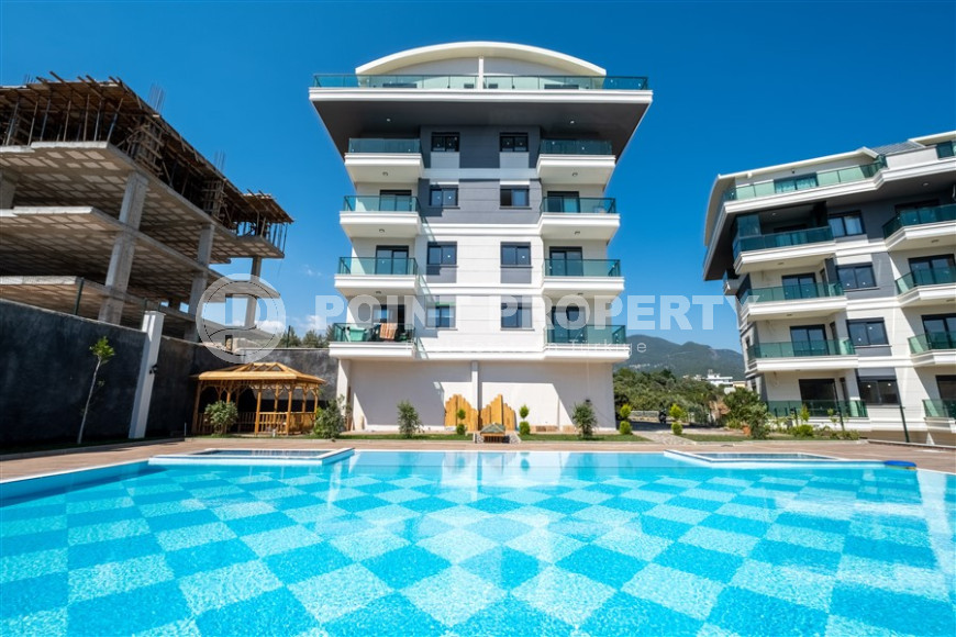 Furnished two-room apartment with an area of 47 m2. Oba district.-id-1255-photo-2