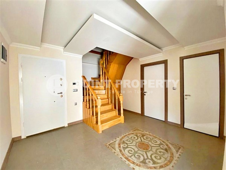 Просторный пятикомнатный дуплекс 240 м2, с чистовым ремонтом, в новом 5 этажном комплексе, Оба, Аланья-id-2878-фото-2