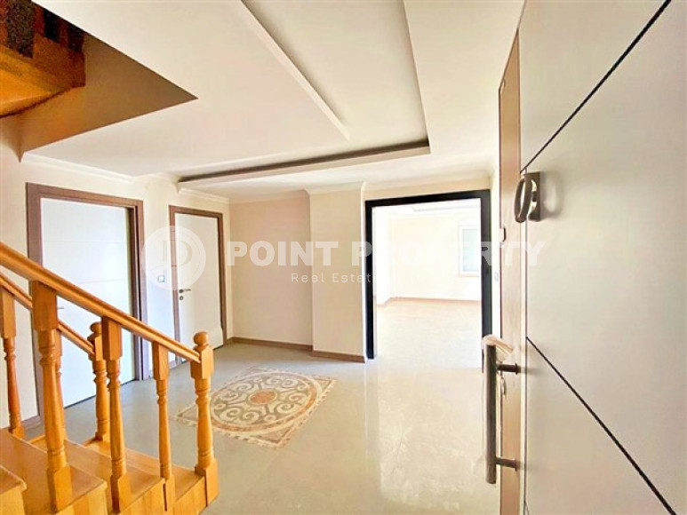 Просторный пятикомнатный дуплекс 240 м2, с чистовым ремонтом, в новом 5 этажном комплексе, Оба, Аланья-id-2878-фото-3