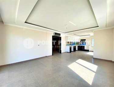 Spacious five-room duplex 240 m2, fully renovated, in a new 5-storey complex, Oba, Alanya-id-2878-photo-4
