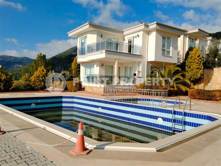 Two-storey spacious villa of 215 m² for citizenship, with stunning sunset views and two swimming pools, Alanya, Bektas district.-id-2879-photo-5