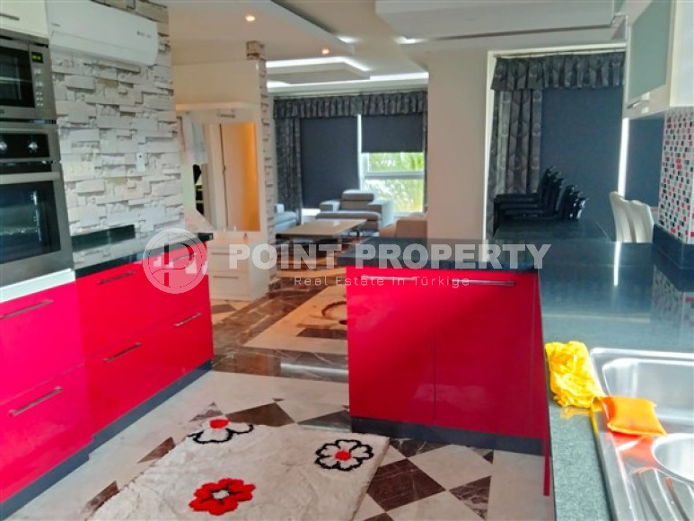 Two-storey spacious villa of 215 m² for citizenship, with stunning sunset views and two swimming pools, Alanya, Bektas district.-id-2879-photo-10