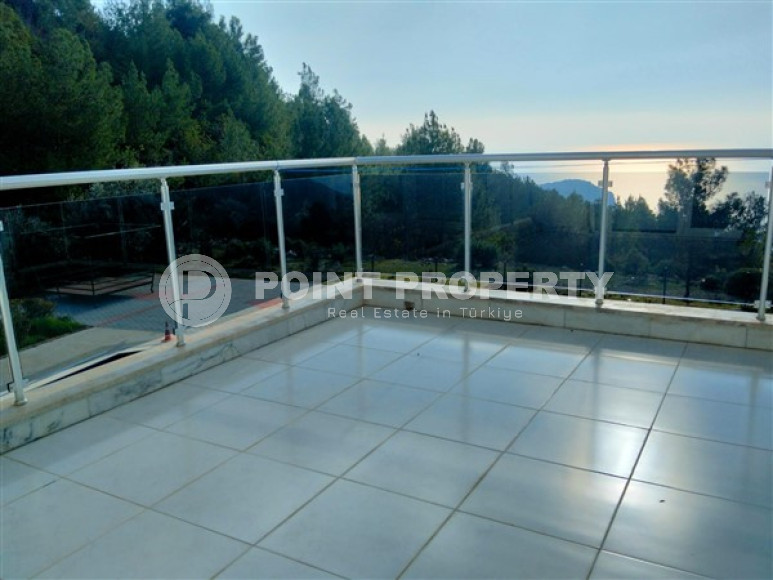 Two-storey spacious villa of 215 m² for citizenship, with stunning sunset views and two swimming pools, Alanya, Bektas district.-id-2879-photo-18