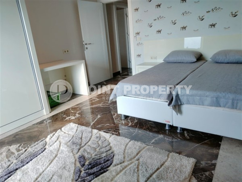 Two-storey spacious villa of 215 m² for citizenship, with stunning sunset views and two swimming pools, Alanya, Bektas district.-id-2879-photo-21