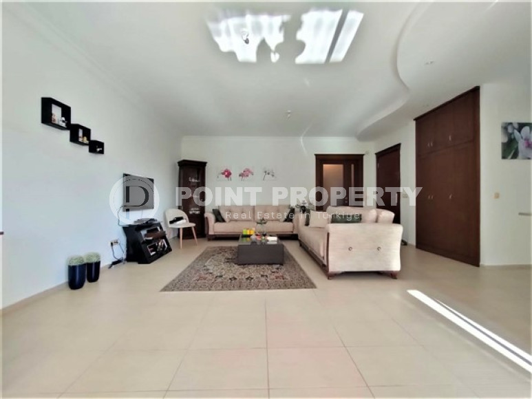 Большая, солнечная, меблированная квартира 2+1 с видом на горы, в одном из самых уютных уголков Тосмура, на набережной реки Димчай, Алания.-id-2884-фото-2