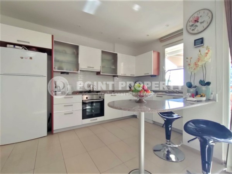 Большая, солнечная, меблированная квартира 2+1 с видом на горы, в одном из самых уютных уголков Тосмура, на набережной реки Димчай, Алания.-id-2884-фото-18