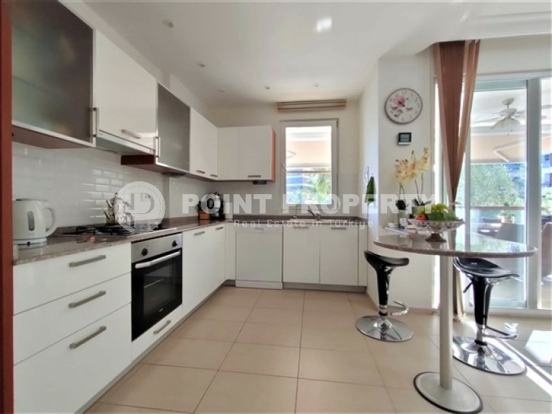 Большая, солнечная, меблированная квартира 2+1 с видом на горы, в одном из самых уютных уголков Тосмура, на набережной реки Димчай, Алания.-id-2884-фото-19