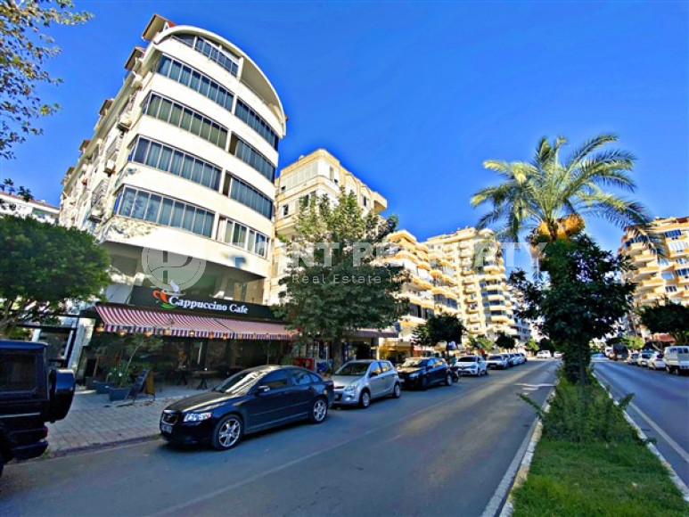 Modern 1+1 apartments on the second coastline and the main street of Mahmutlar, Alanya-id-2897-photo-25