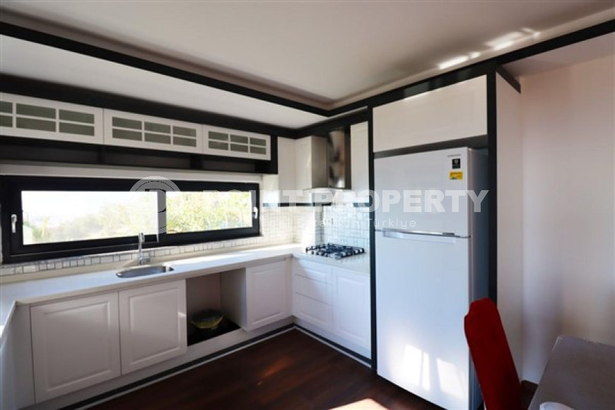 Трёхэтажная вилла в Кестеле под гражданство, с мебелью, Аланья-id-2902-фото-13