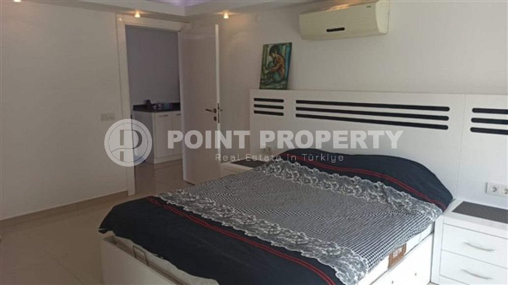 Огромная пятикомнатная квартира 230 м2 в районе Оба, Аланья, в 100 метрах от центра города-id-2910-фото-29