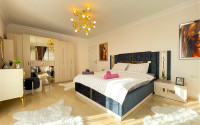 Luxurious apartment of 130 m² with expensive furnishings and sea views, Mahmutlar, Alanya-id-2912-photo-1