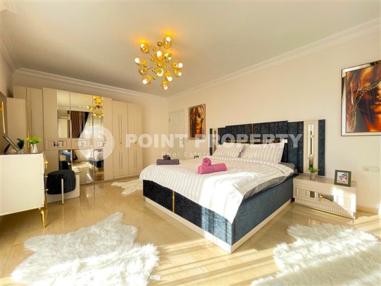 Luxurious apartment of 130 m² with expensive furnishings and sea views, Mahmutlar, Alanya-id-2912-photo-28
