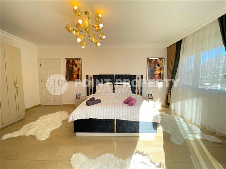 Роскошная квартира площадью 130 м² с дорогой обстановкой и видом на море, Махмутлар, Аланья-id-2912-фото-31