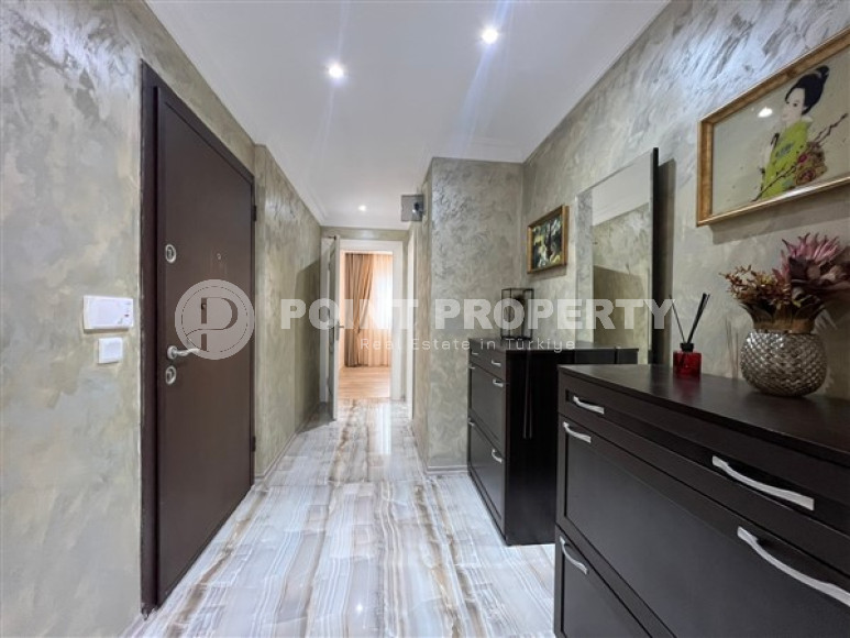 Апартаменты 2+1 интересной планировки с огромным салоном и видом на море-id-2913-фото-2