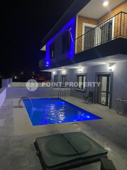 New 3+1 duplex villa with a swimming pool in Mersin for life and investment-id-2922-photo-2