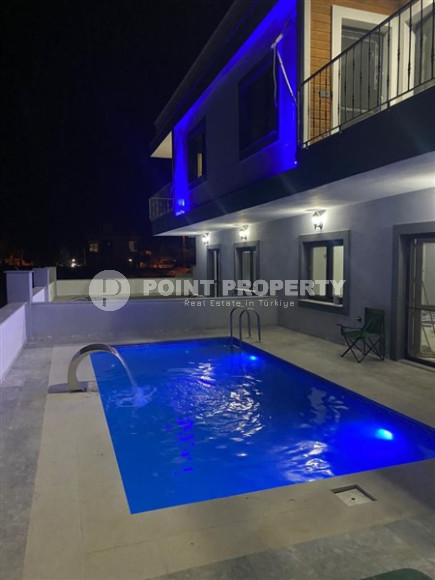 New 3+1 duplex villa with a swimming pool in Mersin for life and investment-id-2922-photo-18