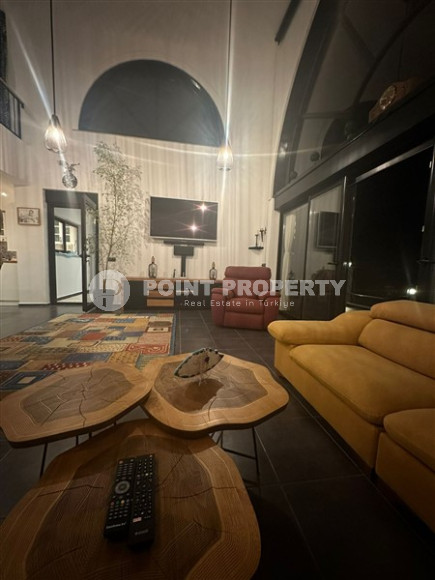 Изысканная 4+1 вилла с дизайнерским интерьером в районе Каргыджак, Аланья, большой площадью 515 м2-id-2929-фото-13