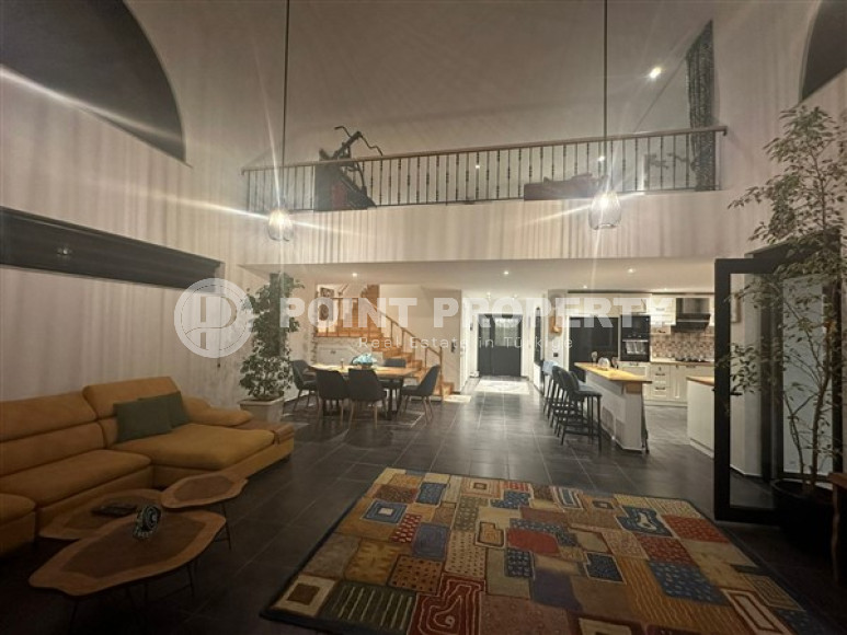 Изысканная 4+1 вилла с дизайнерским интерьером в районе Каргыджак, Аланья, большой площадью 515 м2-id-2929-фото-19