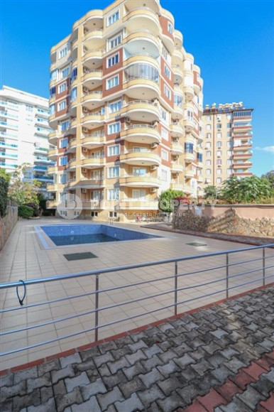 Светлая квартира 2+1 с мебелью, в доме 2005 года в районе Тосмур, Аланья, с небольшим айдатом-id-2930-фото-2