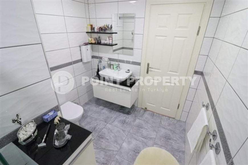 Светлая квартира 2+1 с мебелью, в доме 2005 года в районе Тосмур, Аланья, с небольшим айдатом-id-2930-фото-15