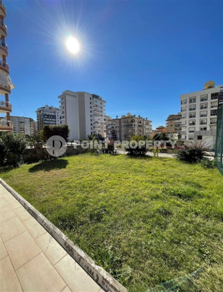 Beautiful 4+1 duplex in a high-rise complex 400 meters from the sea in the Mahmutlar area-id-2938-photo-2