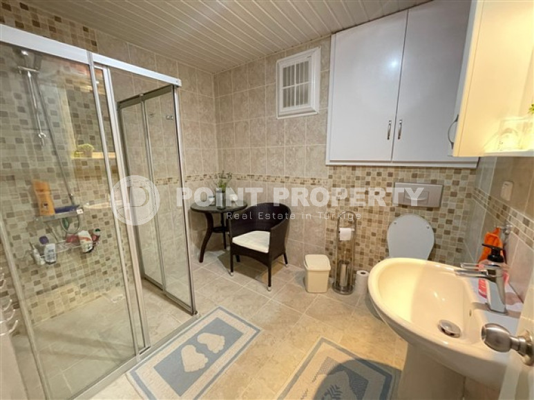 Beautiful 4+1 duplex in a high-rise complex 400 meters from the sea in the Mahmutlar area-id-2938-photo-16