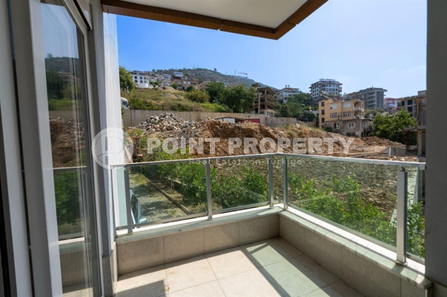Luxury 3+1 apartment with an area of 165 m2 from the owner in the Hasbahce area, the center of Alanya, 450 meters from the historical center-id-1259-photo-6