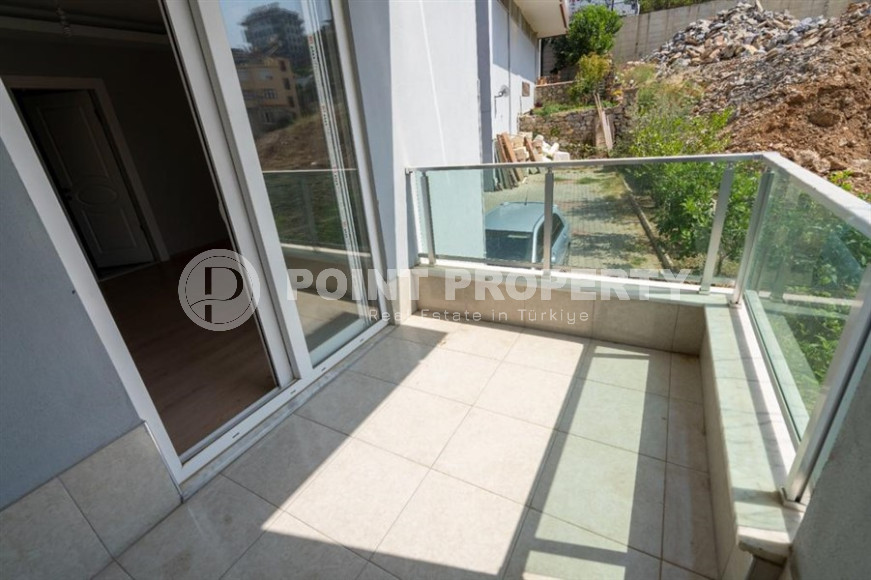 Luxury 3+1 apartment with an area of 165 m2 from the owner in the Hasbahce area, the center of Alanya, 450 meters from the historical center-id-1259-photo-7