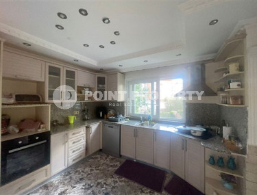 Компактная вилла 160 м² с двумя спальнями и инфраструктурой, недалеко от центра города, Джикджилли, Аланья-id-2940-фото-4