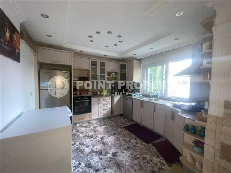 Компактная вилла 160 м² с двумя спальнями и инфраструктурой, недалеко от центра города, Джикджилли, Аланья-id-2940-фото-10