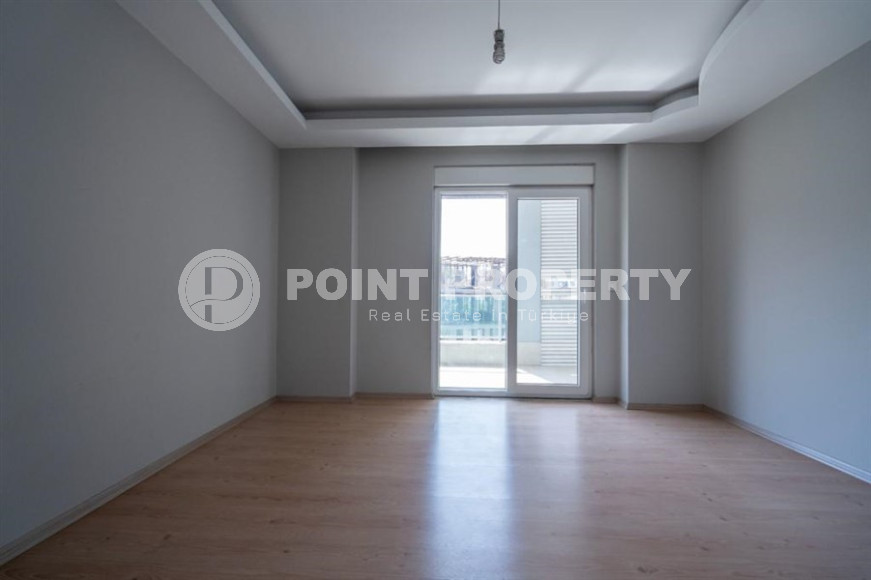 Luxury 3+1 apartment with an area of 165 m2 from the owner in the Hasbahce area, the center of Alanya, 450 meters from the historical center-id-1259-photo-11