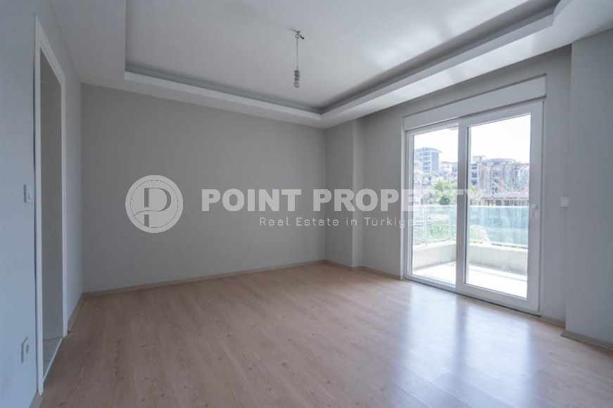 Luxury 3+1 apartment with an area of 165 m2 from the owner in the Hasbahce area, the center of Alanya, 450 meters from the historical center-id-1259-photo-12