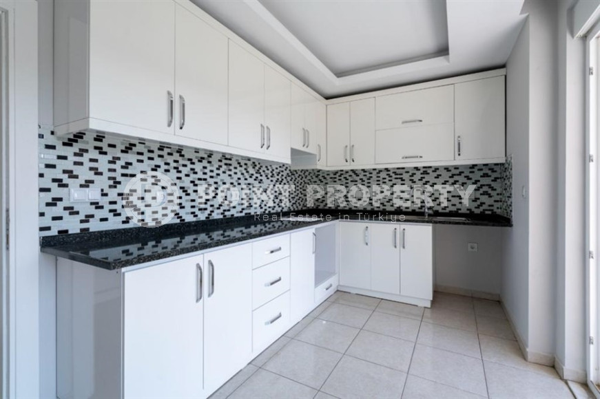 Luxury 3+1 apartment with an area of 165 m2 from the owner in the Hasbahce area, the center of Alanya, 450 meters from the historical center-id-1259-photo-19