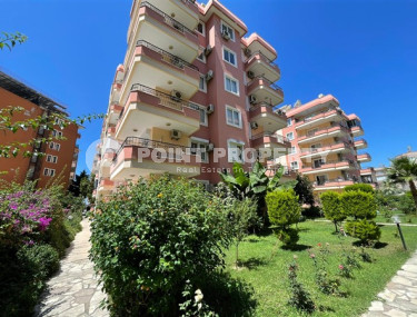 Three-room apartment 2+1 with expensive renovation on the first coastline, Mahmutlar, Alanya-id-2946-photo-4