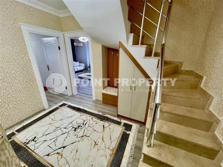 Элитный двухуровневый пентхаус 220 м² с дизайнерским ремонтом, Оба, Аланья-id-2947-фото-4