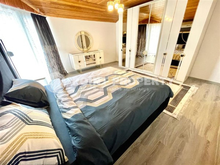 Элитный двухуровневый пентхаус 220 м² с дизайнерским ремонтом, Оба, Аланья-id-2947-фото-30