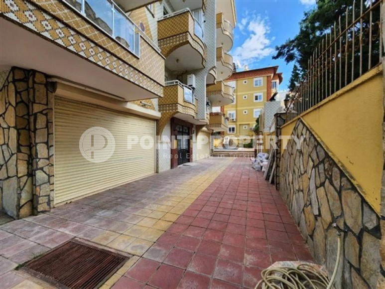 Светлая и удобная квартира на 1 этаже турецкого дома, в 100 метрах от пляжа Клеопатра, центр Аланьи-id-2942-фото-4