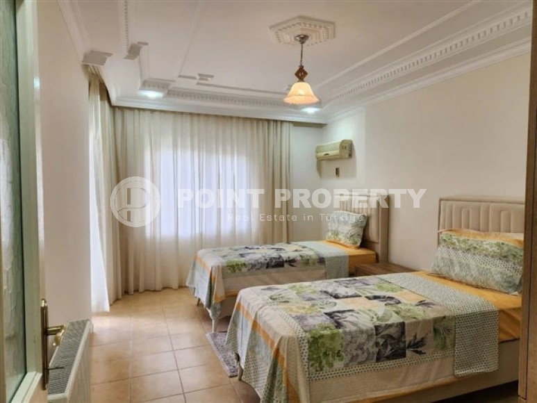 Светлая и удобная квартира на 1 этаже турецкого дома, в 100 метрах от пляжа Клеопатра, центр Аланьи-id-2942-фото-12