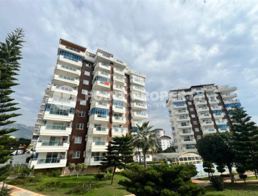 Elegant two-room apartment in Mahmutlar area, 300 meters from shops and restaurants-id-2950-photo-1