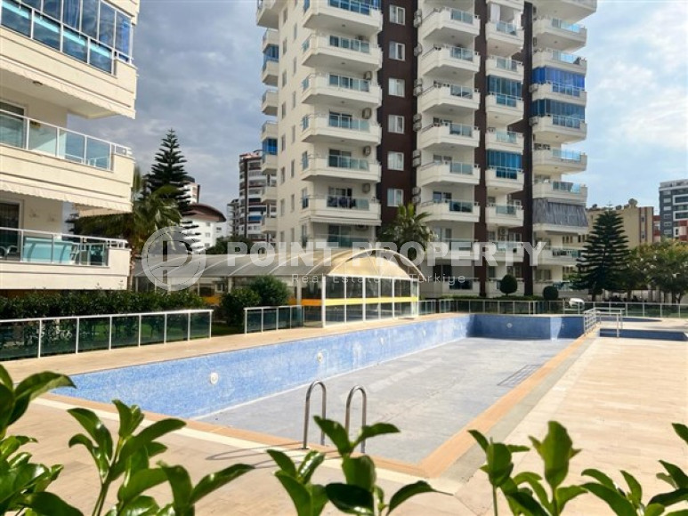Elegant two-room apartment in Mahmutlar area, 300 meters from shops and restaurants-id-2950-photo-2