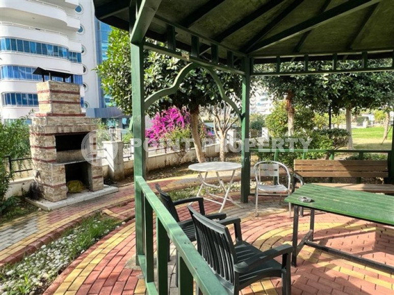 Elegant two-room apartment in Mahmutlar area, 300 meters from shops and restaurants-id-2950-photo-6