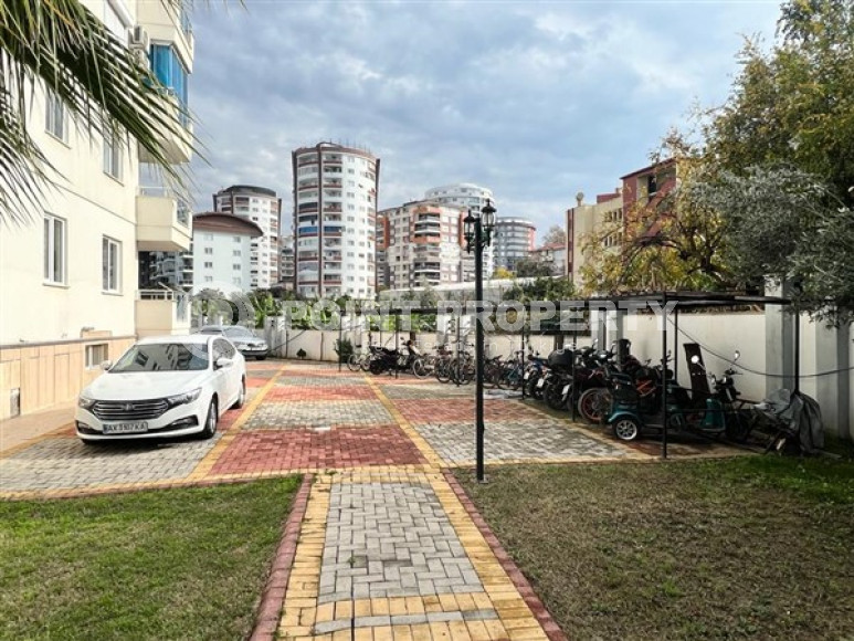 Elegant two-room apartment in Mahmutlar area, 300 meters from shops and restaurants-id-2950-photo-8