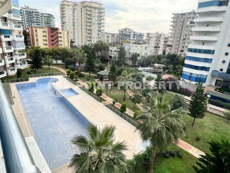 Elegant two-room apartment in Mahmutlar area, 300 meters from shops and restaurants-id-2950-photo-28