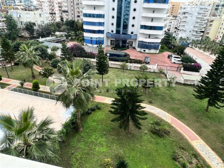 Elegant two-room apartment in Mahmutlar area, 300 meters from shops and restaurants-id-2950-photo-31