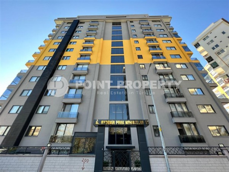 Comfortable three-room apartment of 120 m² with a separate kitchen, in the Mahmutlar area, Alanya-id-2953-photo-4