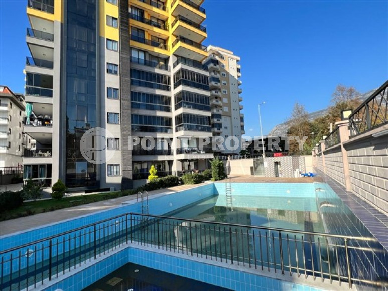 Comfortable three-room apartment of 120 m² with a separate kitchen, in the Mahmutlar area, Alanya-id-2953-photo-7