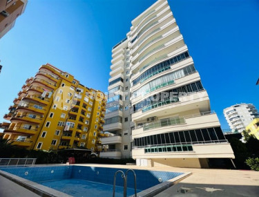 Charming three-room apartment 2+1 with sea views, Mahmutlar, Alanya-id-2956-photo-2